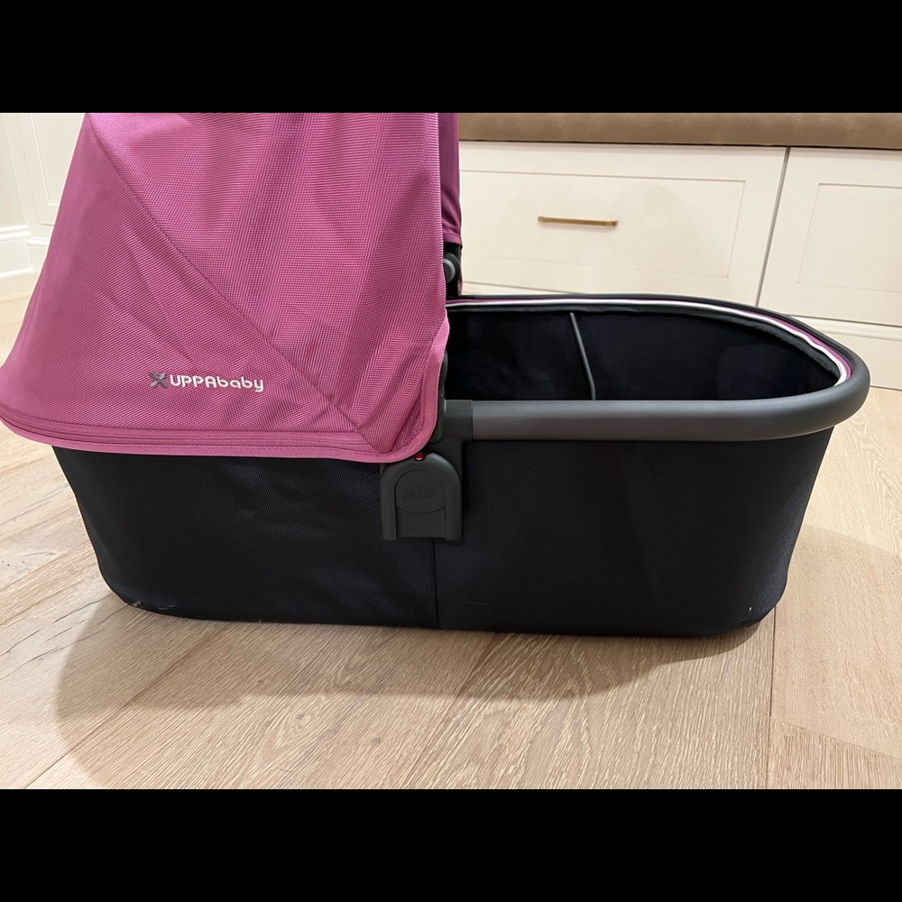 Uppababy Stroller Bassinet for Vista or Cruz